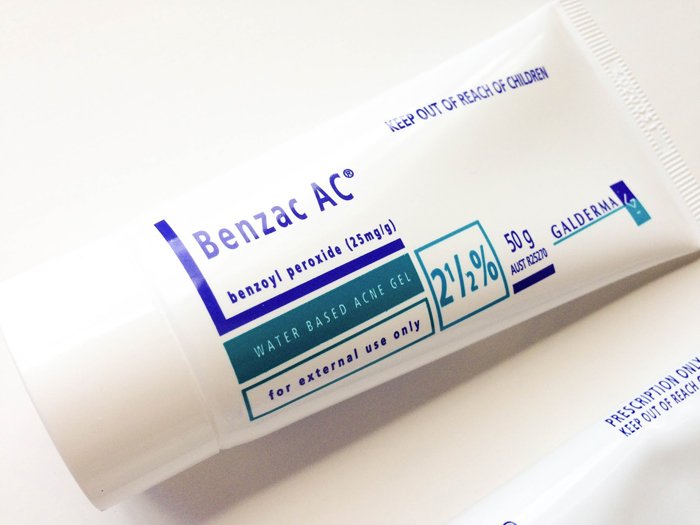 Benzoyl Peroxide là hóa chất thường thấy trong các loại mỹ phẩm trị mụn.