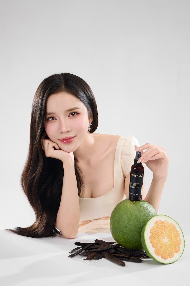 Nước dưỡng tóc vỏ bưởi bổ kết Herbario nuoc duong toc vo buoi bo ke Herbario